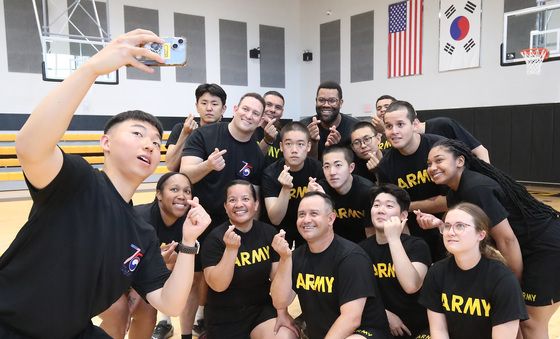 전우애와 친목 다지는 한미 장병