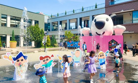 '짱구와 친구들'과 함께 현대아울렛으로 놀러오세요