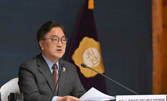 기자간담회서 발언하는 우원식 의장