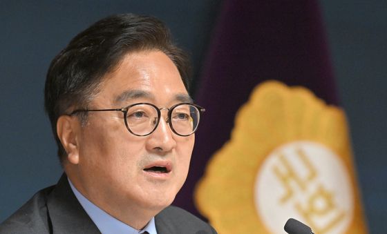 기자간담회서 발언하는 우원식 의장