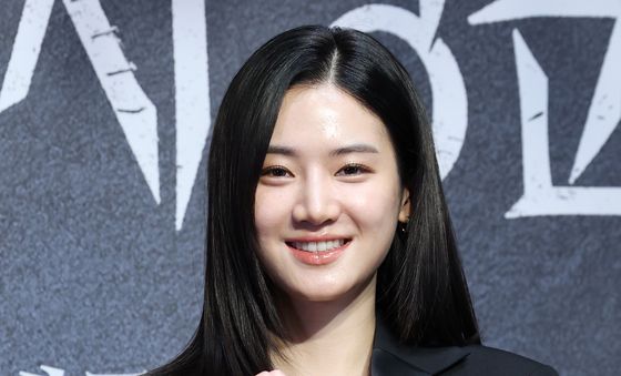 박주현, 송민호와 열애설 후 첫 공식석상