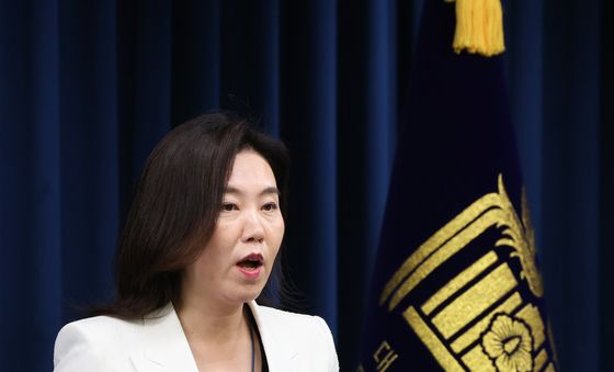 강유정 대변인 '3대 특검법안' 관련 브리핑