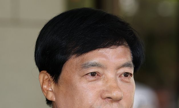 입장 발표하는 이성윤 의원