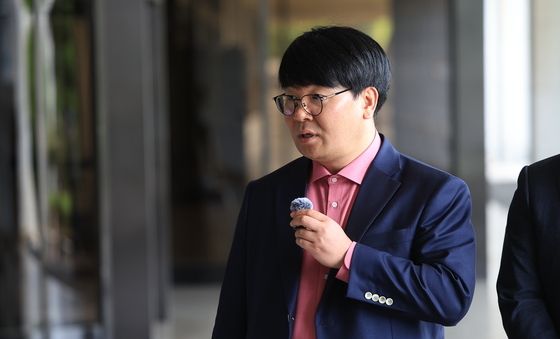 '김건희 통화 녹음' 혐의 이명수 기자, 검찰 조사