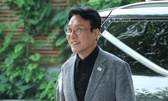 출근하는 김민석 총리 후보자