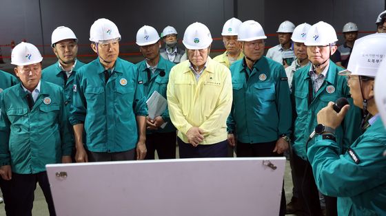 신림공영차고지 저류조 사업현장 점검하는 오세훈 시장
