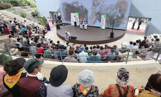 교육·역사·문화가 함께하는 노인일자리