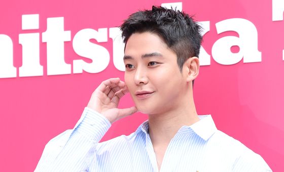 로운, 다정한 볼 하트