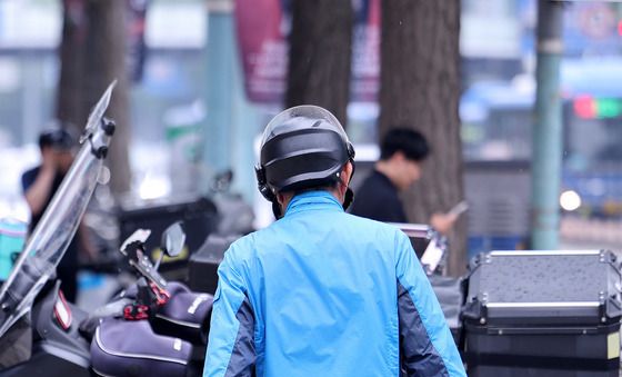 4월 온라인쇼핑액 21.7조...음식서비스 전체의 14.7%