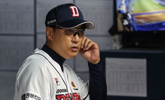 자진 사퇴한 이승엽 두산 베어스 감독