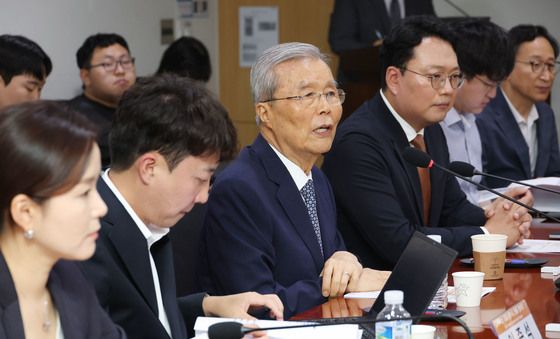 개혁신당 대선 평가 세미나 참석한 김종인