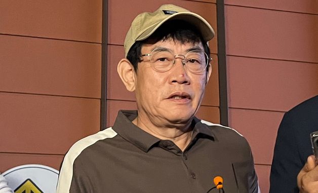 경찰 조사 마친 개그맨 이경규