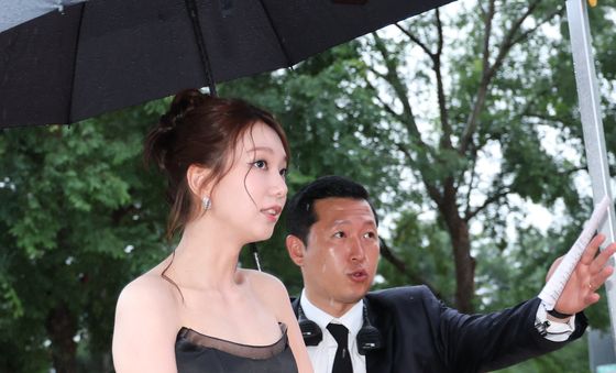 이호정, 디너 파티 참석한 '굿보이' 마귀