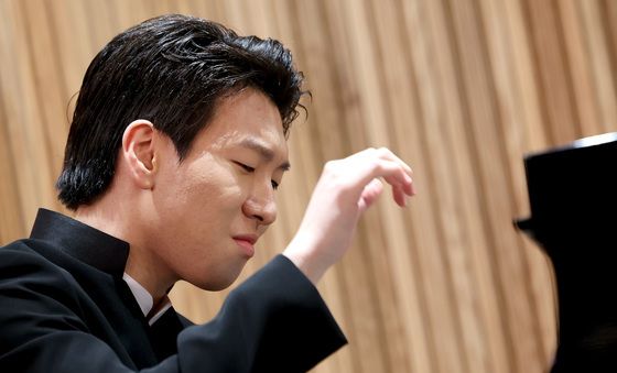 롱티보 국제콩쿠르 휩쓴 김세현