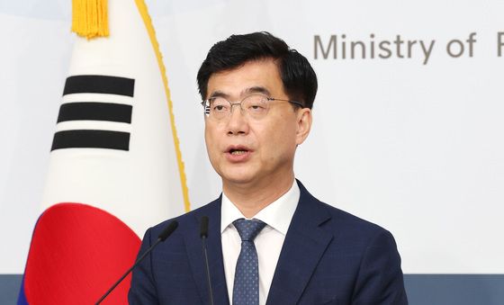 정례브리핑하는 이재웅 외교부 대변인