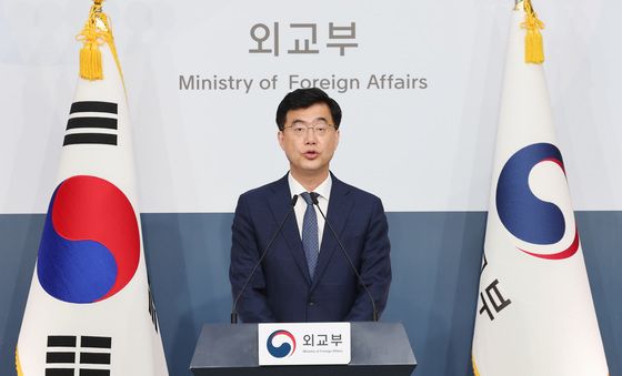 정례브리핑하는 이재웅 외교부 대변인