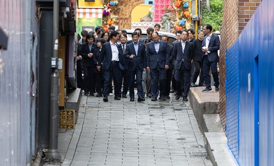 이태원 참사 현장 살펴보는 국정기획위