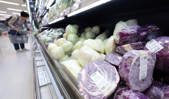 정부, 장바구니 부담 덜게 1천 200억원 추가 지원