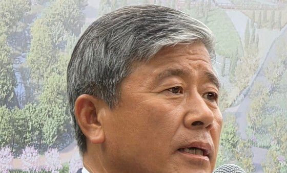 선산 산림휴양타운 기공식 인사말하는 양진오 구미시의회 부의장