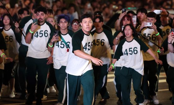 오징어게임 속 '무궁화 꽃이 피었습니다'