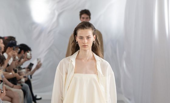 '시스템·시스템옴므, 파리 패션위크서 26년 SS 컬렉션 공개'