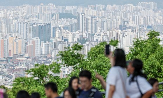서울 아파트 경매 낙찰가율 98% 육박…'3년 만에 최고치'