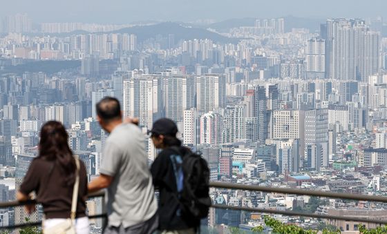 서울 아파트 경매 낙찰가율 '3년 만에 최고치'