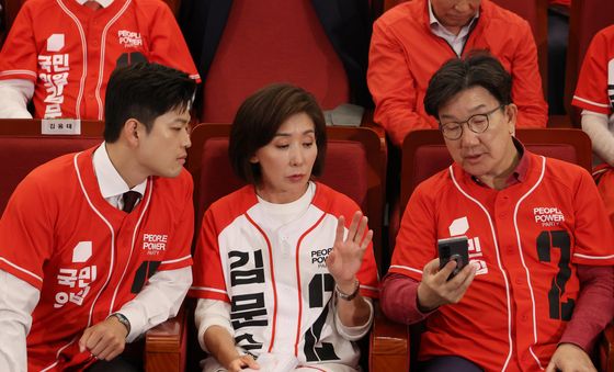 논의하는 김용태·권성동·나경원