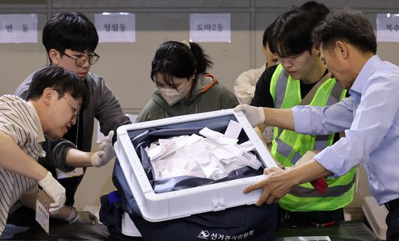 사전투표 향방은?