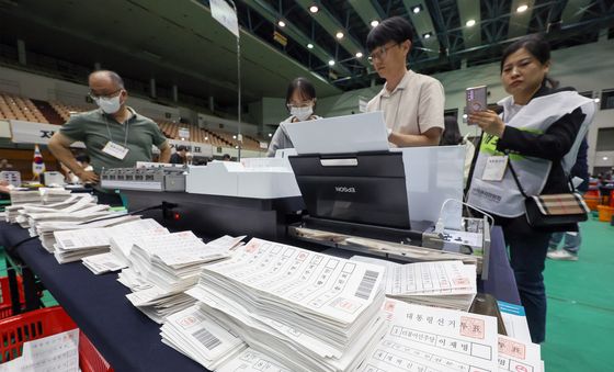 '투표지 분류기로 1차 분류'
