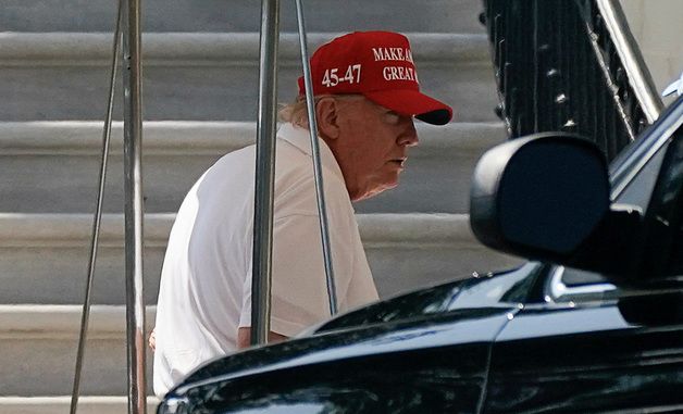 [포토] 주말 골프 라운드 후 백악관 도착한 트럼프