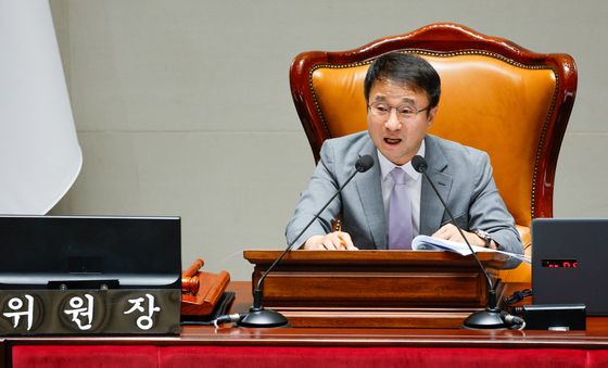 추경안 신속처리 강조하는 한병도 예결위원장