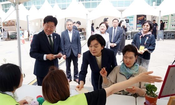 환경 축제장 찾은 오영훈 제주지사