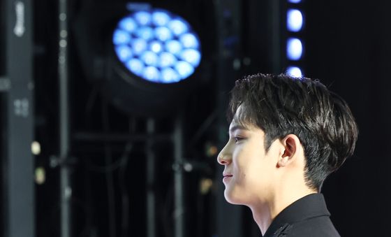 세븐틴 민규, 옆모습도 예술