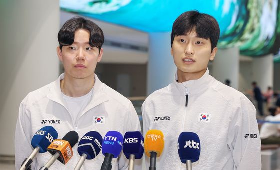 인도네시아오픈 우승 후 귀국한 서승재·김원호