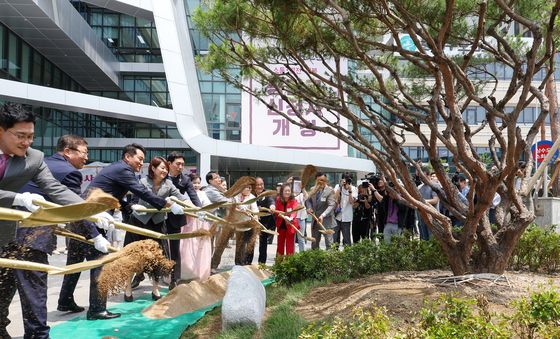 '광진구청 신청사 개청을 맞아'