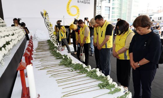 연대 위해 찾은 재난참사연대 관계자들