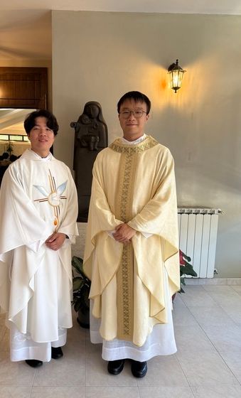 서울대교구 이재현·함현준 신부, 바티칸서 교황 주례로 사제 서품