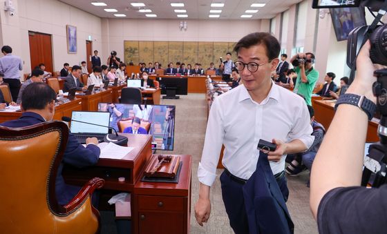 이석하는 전재수 후보자