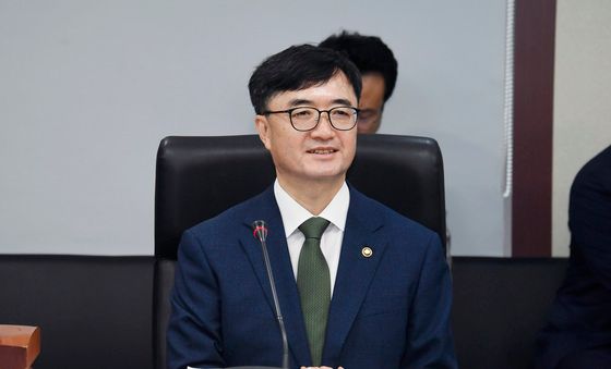 발언하는 임기근 차관