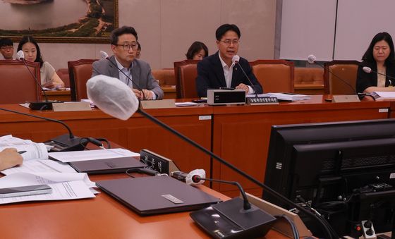 농해수위 법안심사소위에 놓인 심사자료