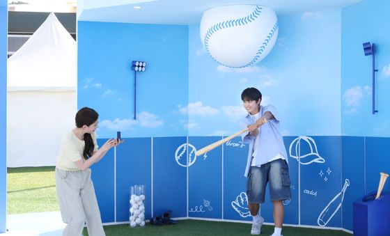 삼성전자, KBO 올스타전과 함께 즐기는 '갤럭시 신제품 체험존' 오픈