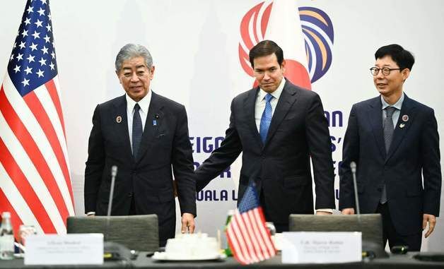 ARF서 한미일 외교장관회의