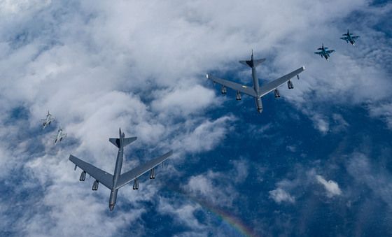 국방부, 제주 공해상에서 '한·미·일 공중훈련' 실시