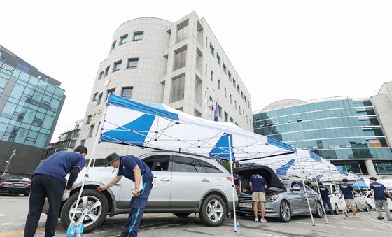 차량 정비소로 변신한 송파구민회관