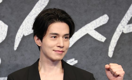 이동욱, 귀공자 비주얼의 건달