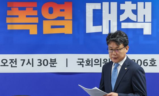 진성준 '폭염 대책은?'