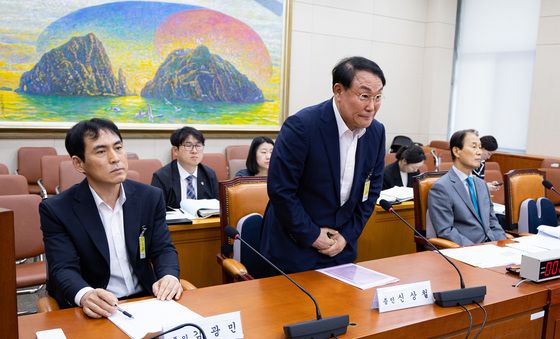 권오을 장관 후보자 청문회 출석 증인 인사