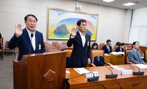 권오을 장관 후보자 청문회 증인 선서