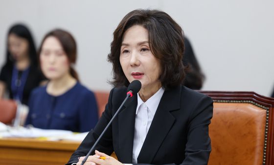 논문 의혹 답하는 이진숙 후보자